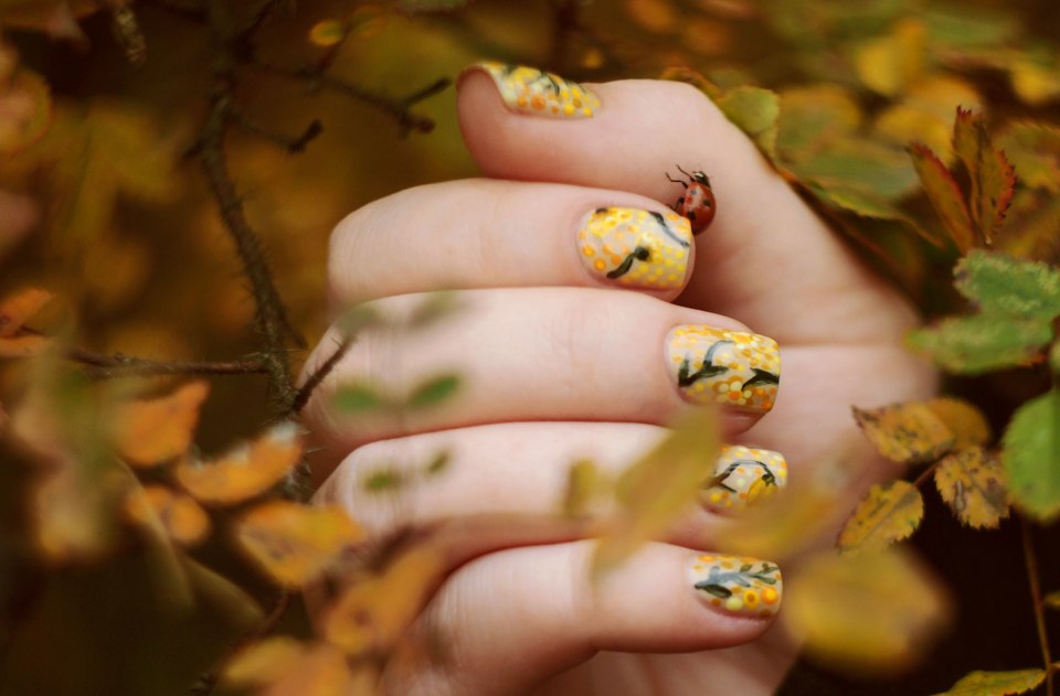 Рисунки на ногтях осенние мотивы