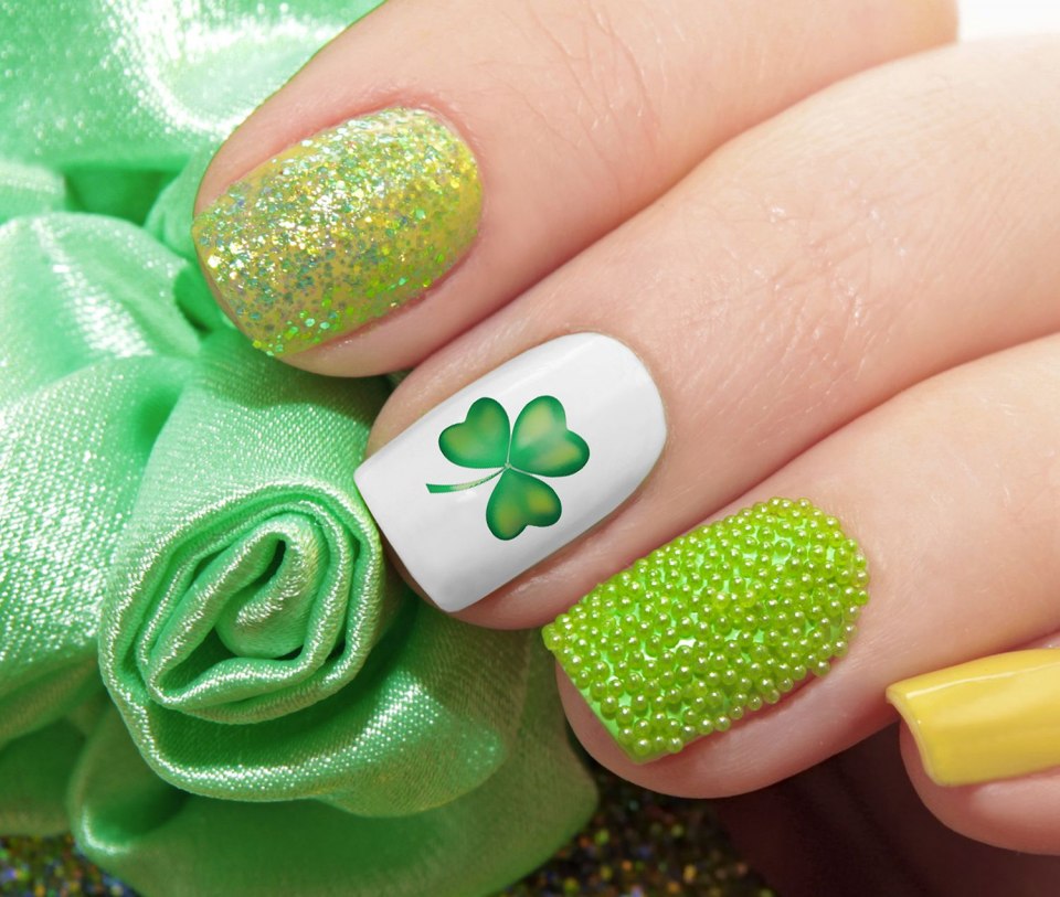 Френч белый с зеленым