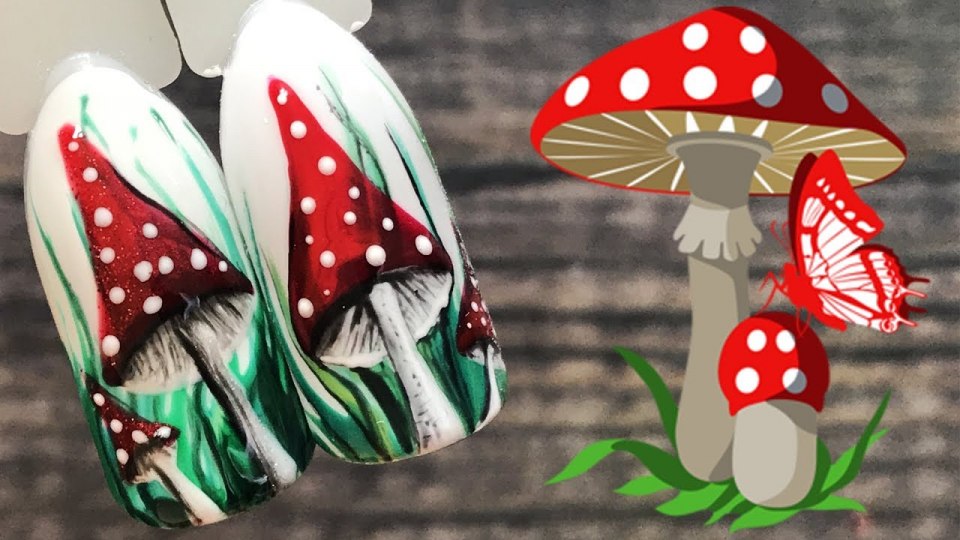 Маникюр с мухоморами