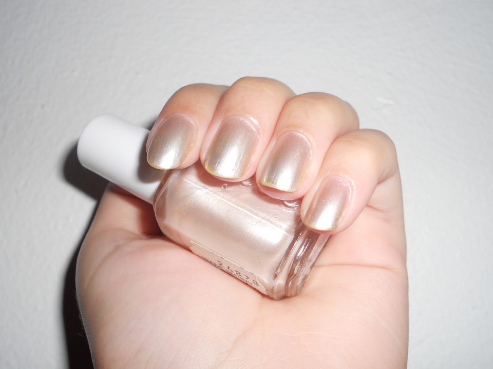 Цвет шампань лак для ногтей