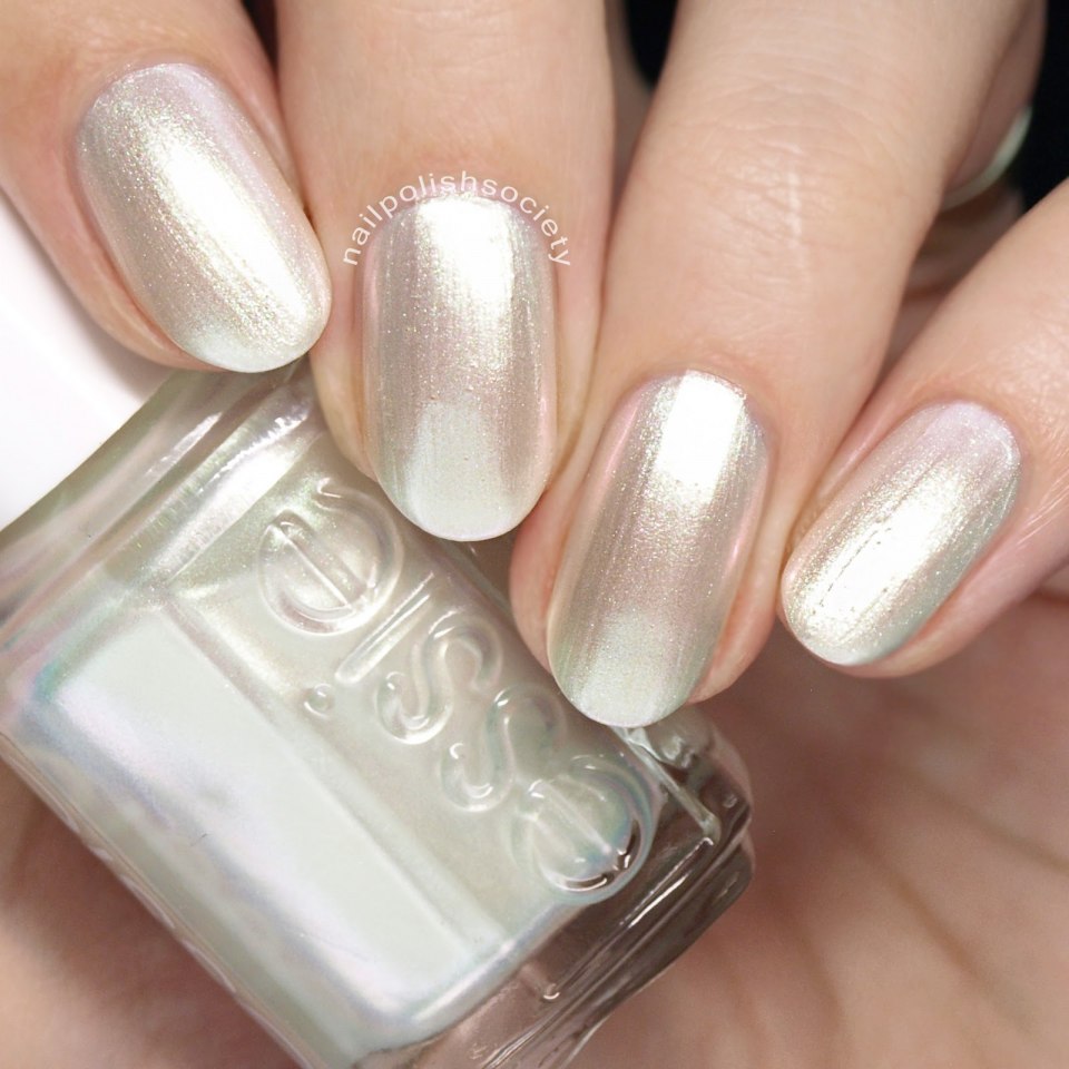 Цвет лунный камень на ногтях