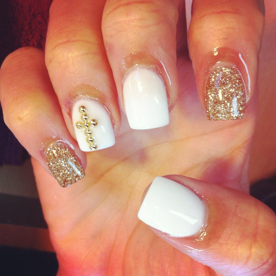 Маникюр шампань