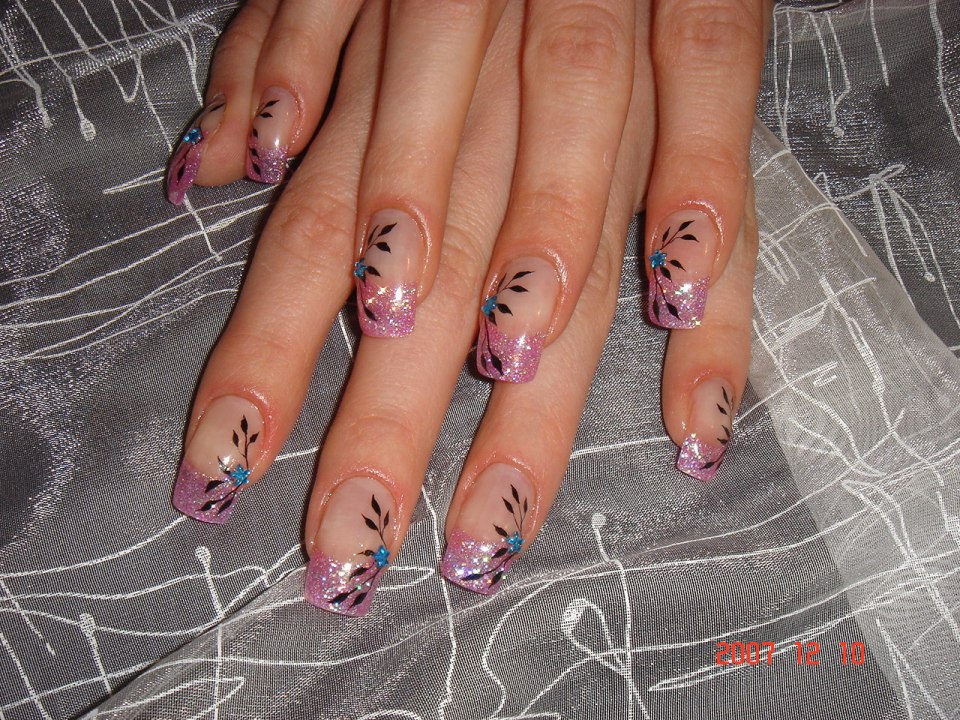 Маникюр дизайн