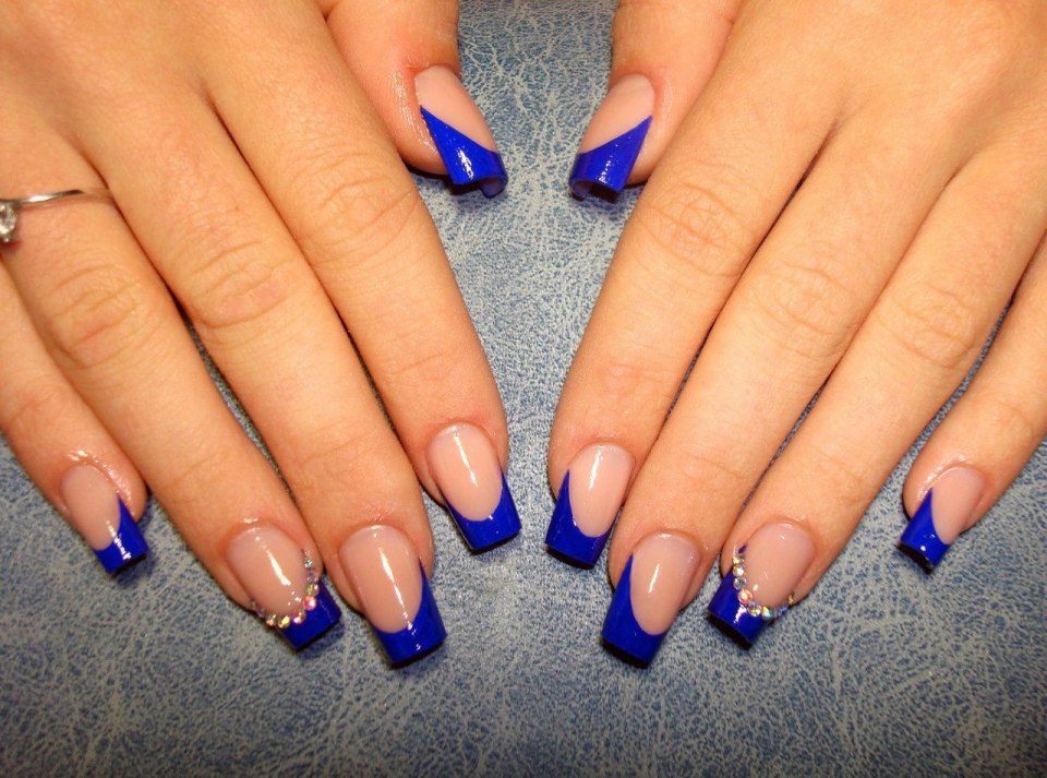 Маникюр френч простой и красивый