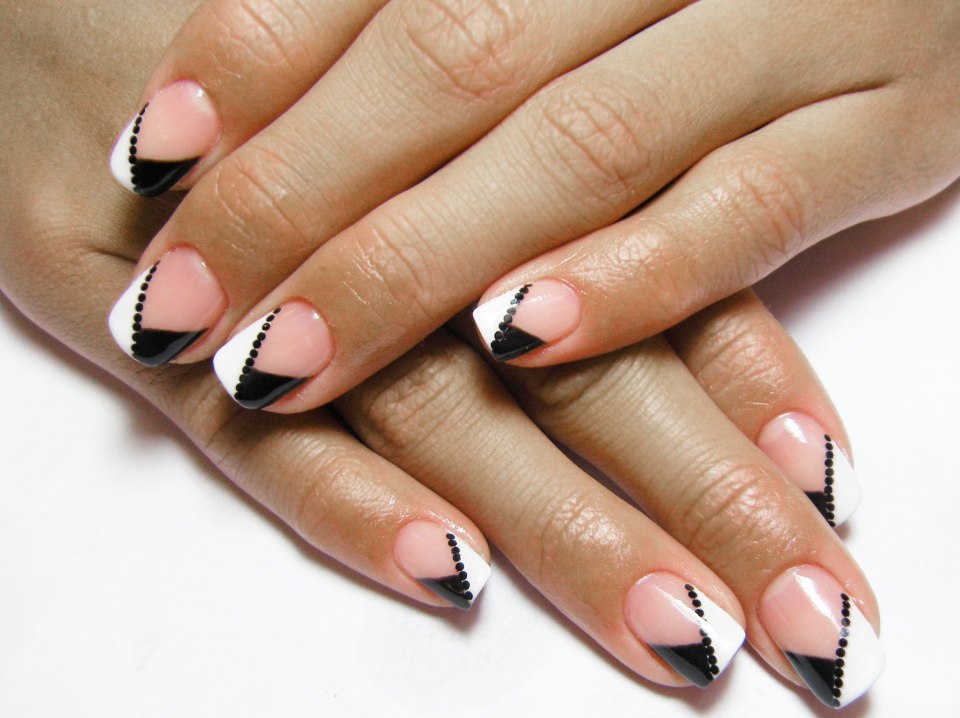 Маникюр в готском стиле