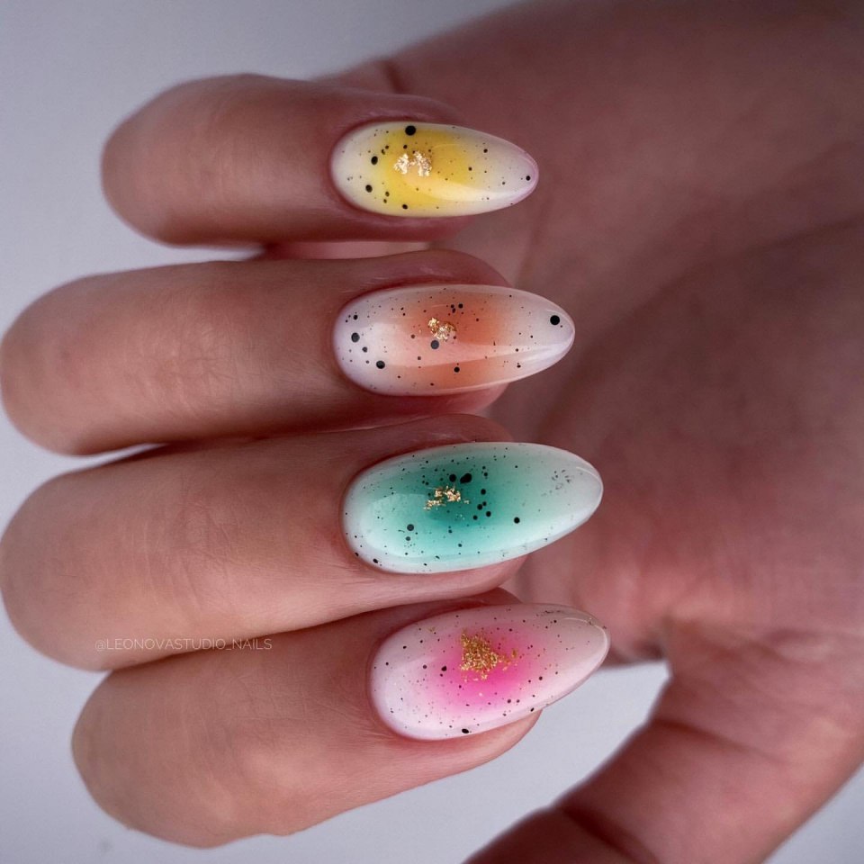Маникюр на короткие ногти с фруктами