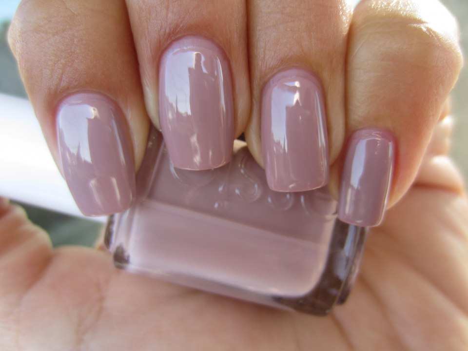 Лак Essie пыльная роза