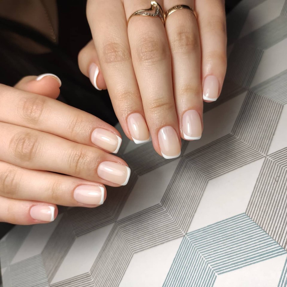 Классический маникюр 2020