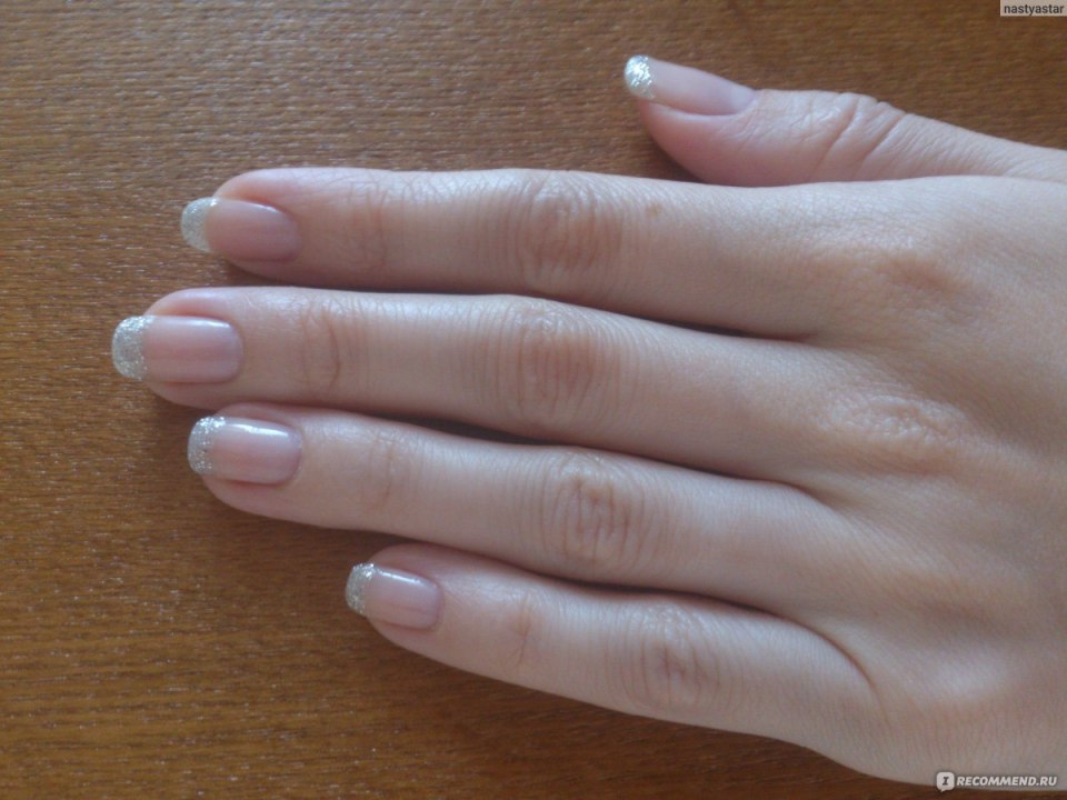 Сиара со светлыми волосами