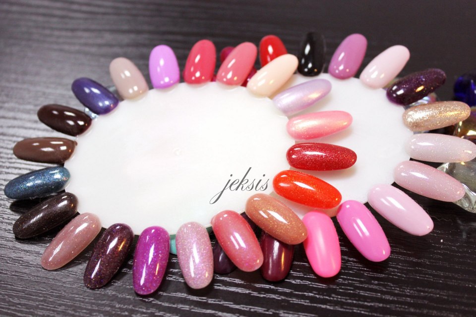 Маникюр омбре губкой