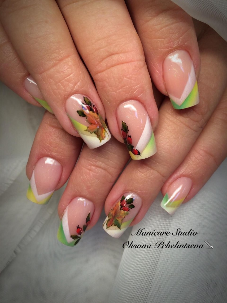 Бьюти Nails осень стол