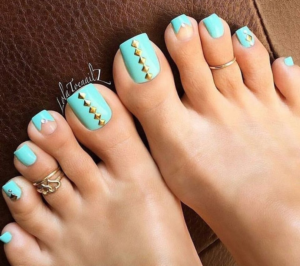 Летний педикюр