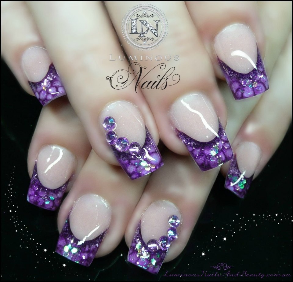 Маникюр френч фиолетовый