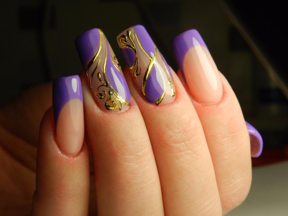 Сиреневые ногти