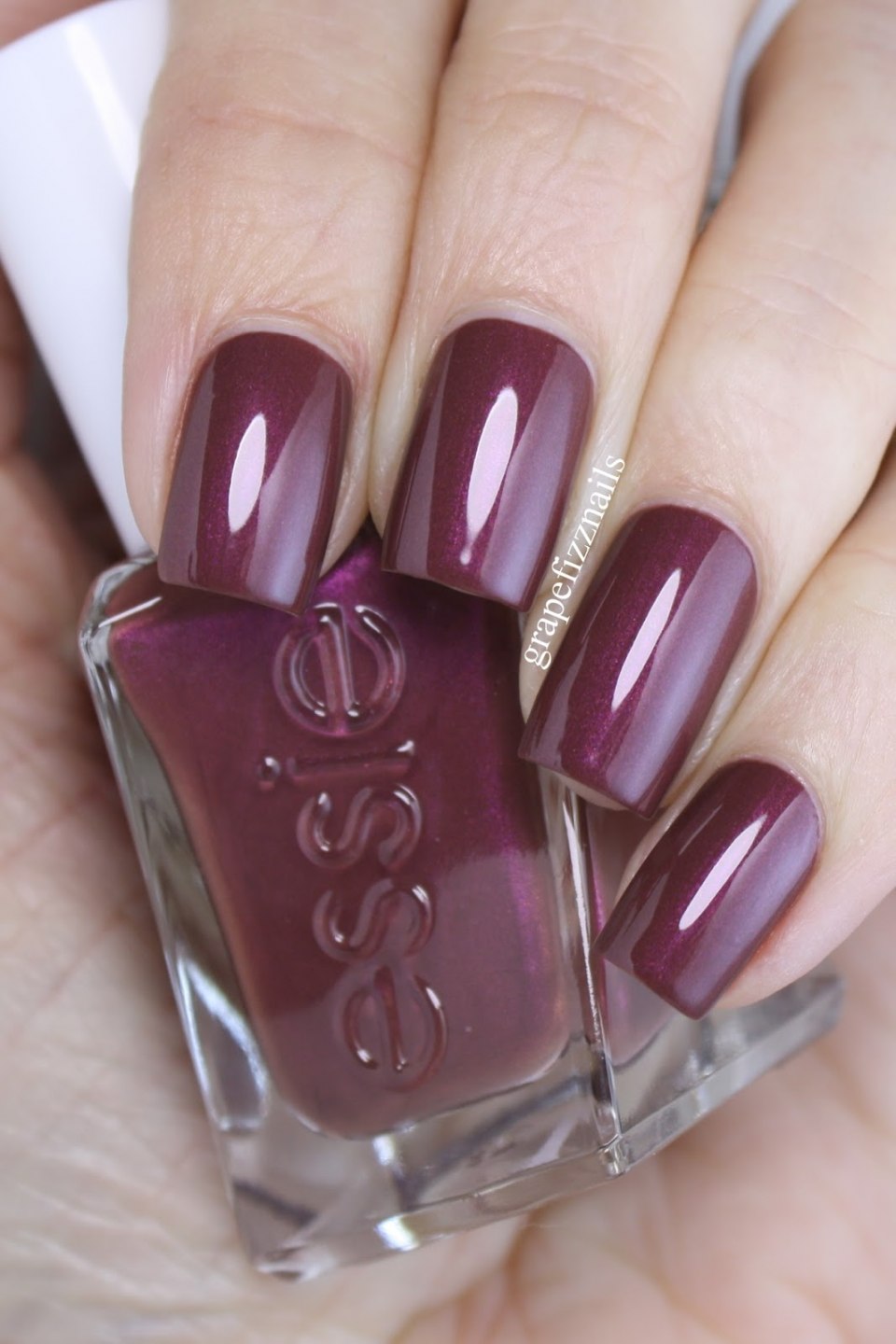 Essie лак марсала