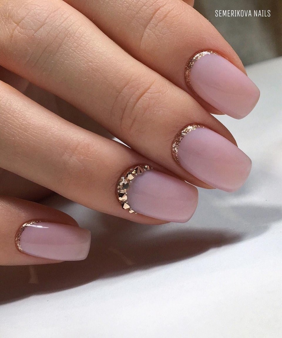 Маникюр руффиан блестками