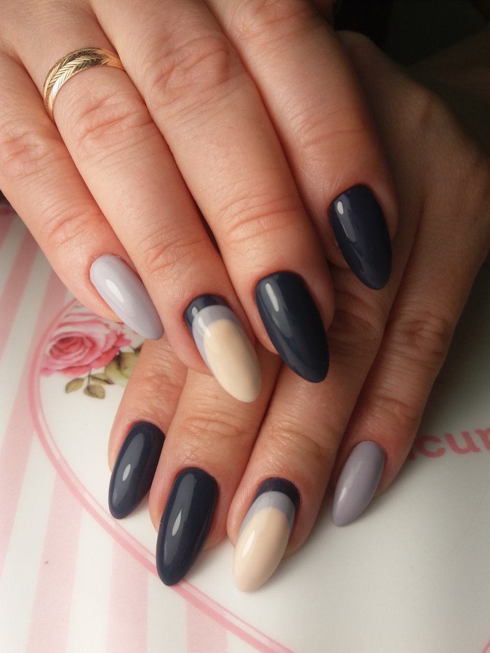 Раффиан маникюр