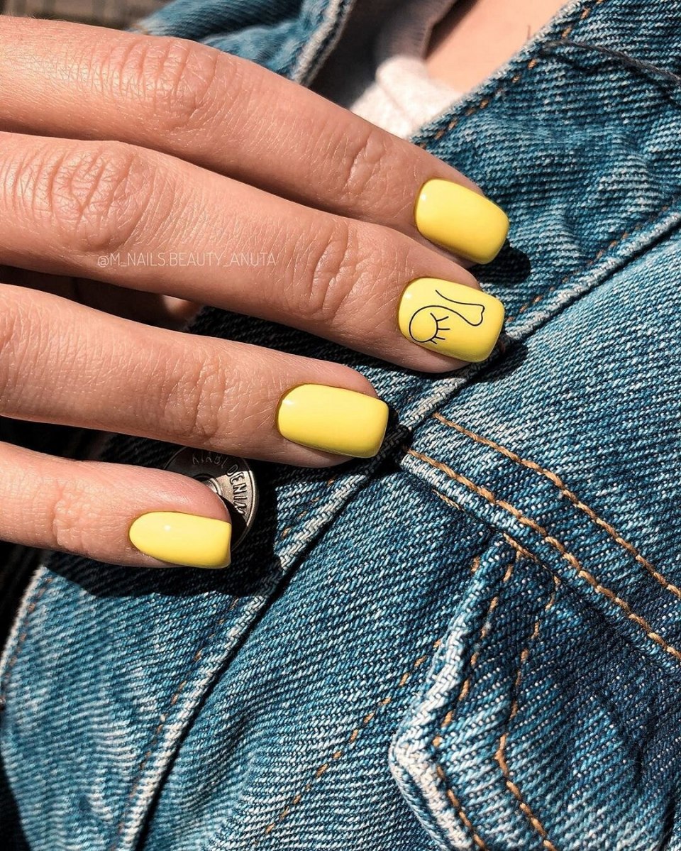 Маникюр розовый с жёлтым и салатовым