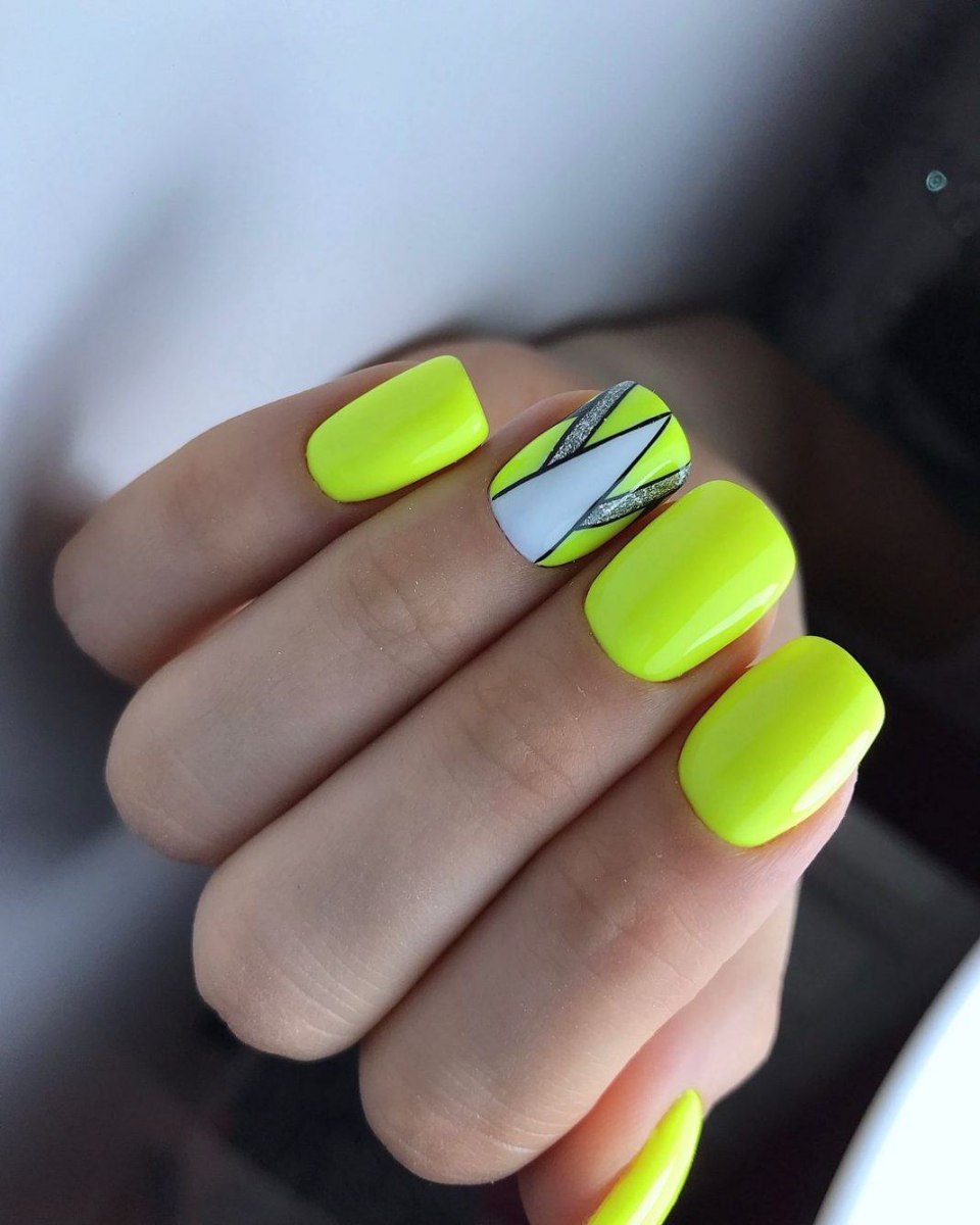 Яркие ногти