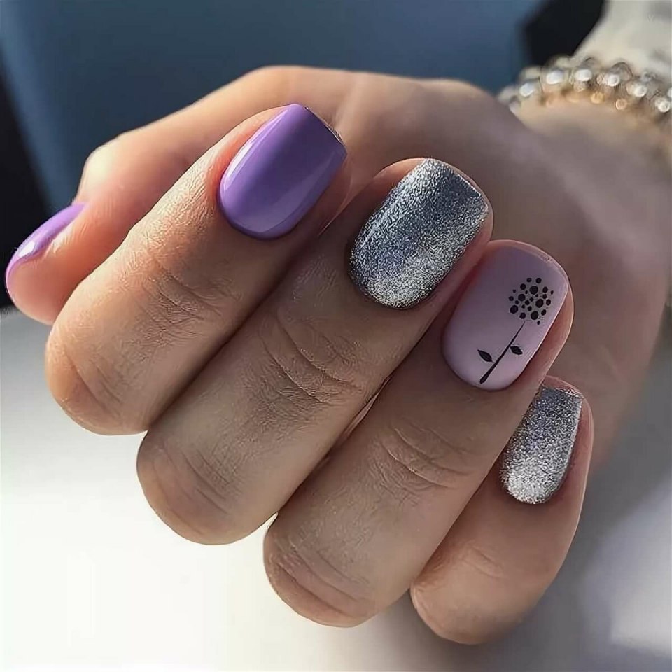 Маникюр серый с сиреневым