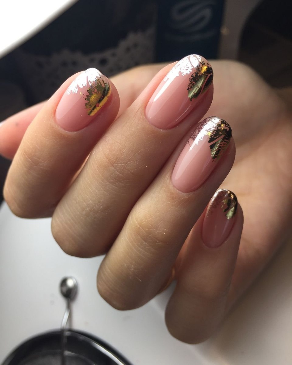 Красивые ногти с фольгой