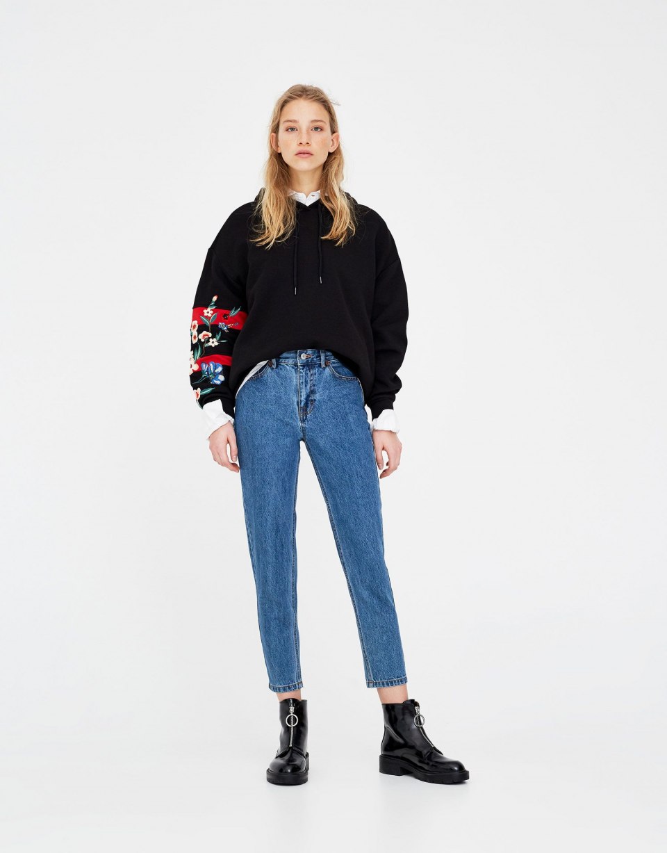 Джинсы mom женские голубые Pull and Bear