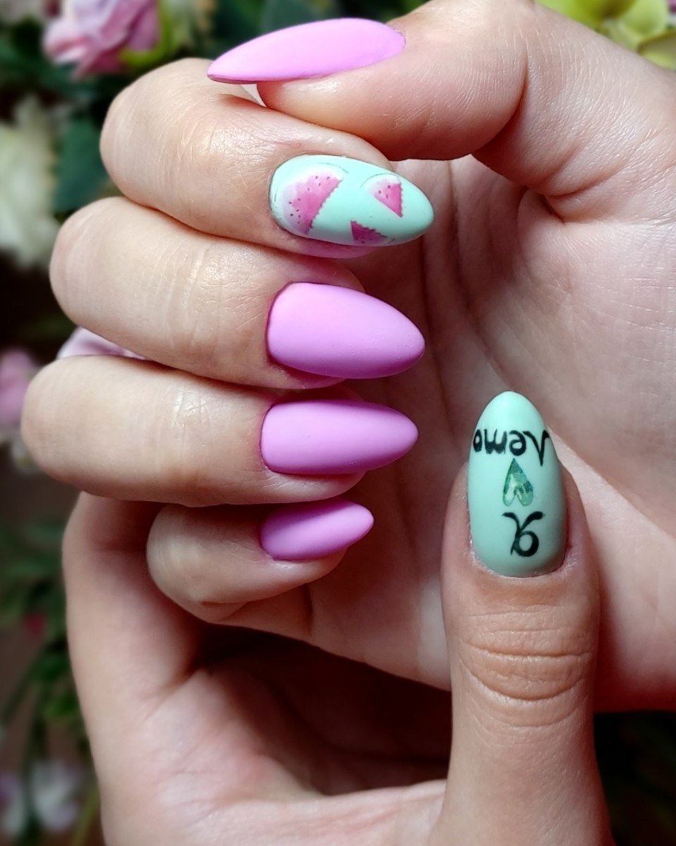 28 Stunning Almond Shape Nail Design ideas - the trend Spotter