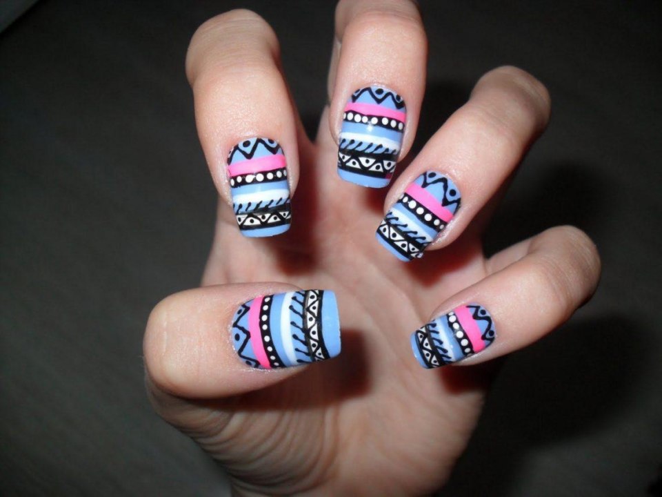 Маникюр в стиле пэчворк