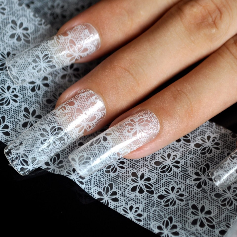Ногти прозрачные с кружевом