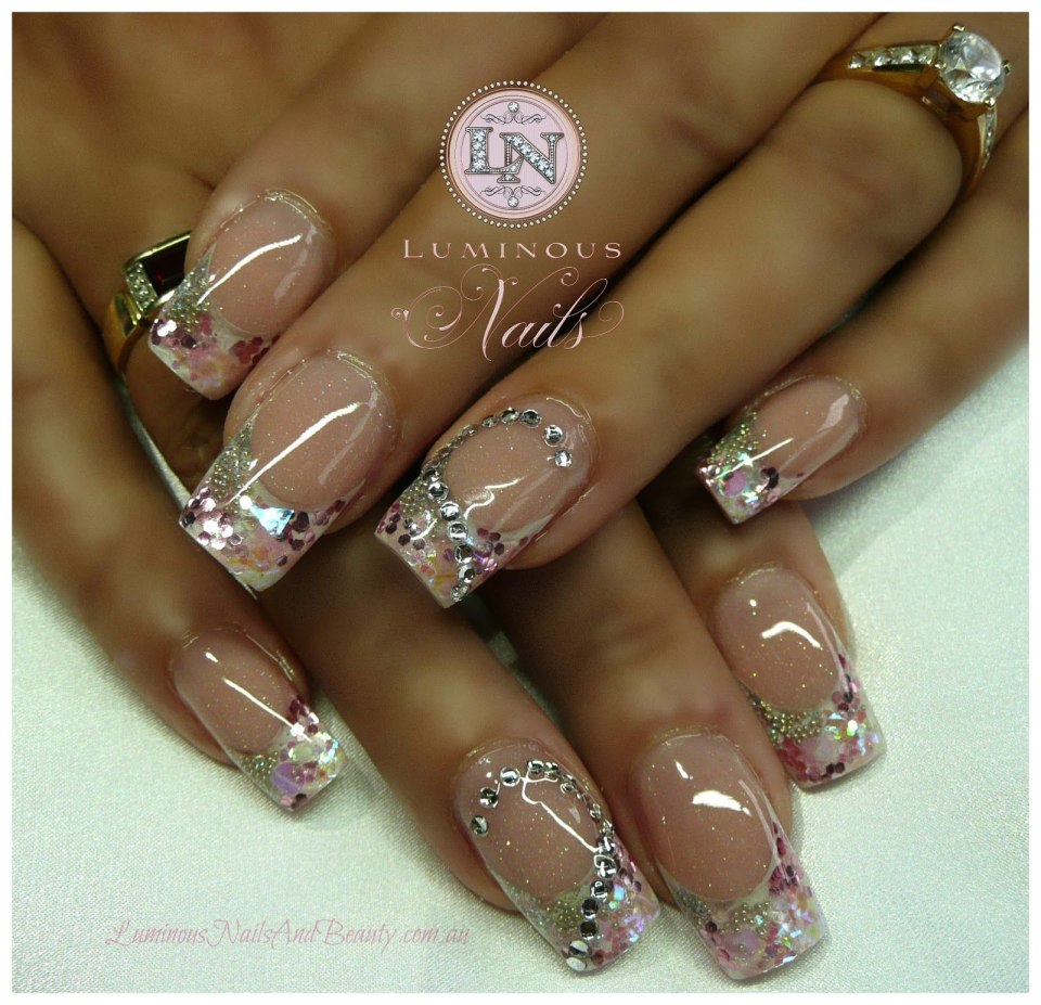 Белый френч с золотом и серебром