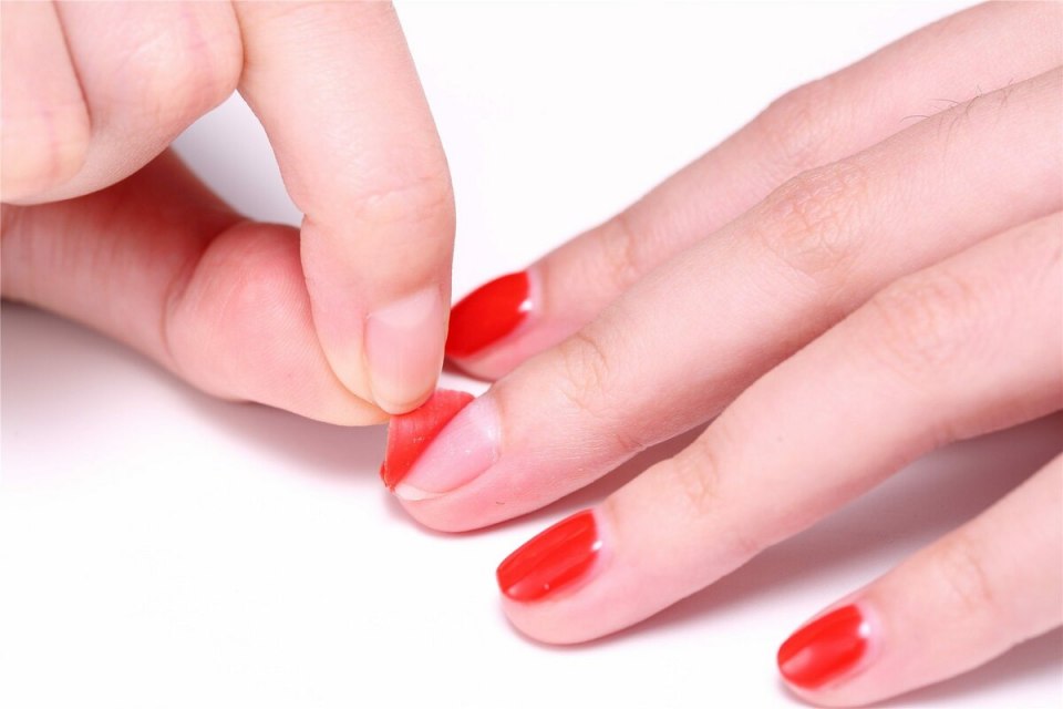 Прозрачные ногти короткие