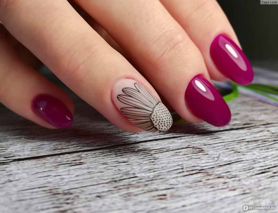 Kira Nails