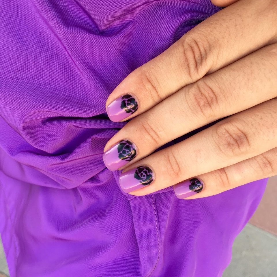 Лиловый маникюр