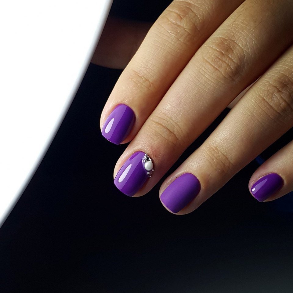 Фиолетовые ногти