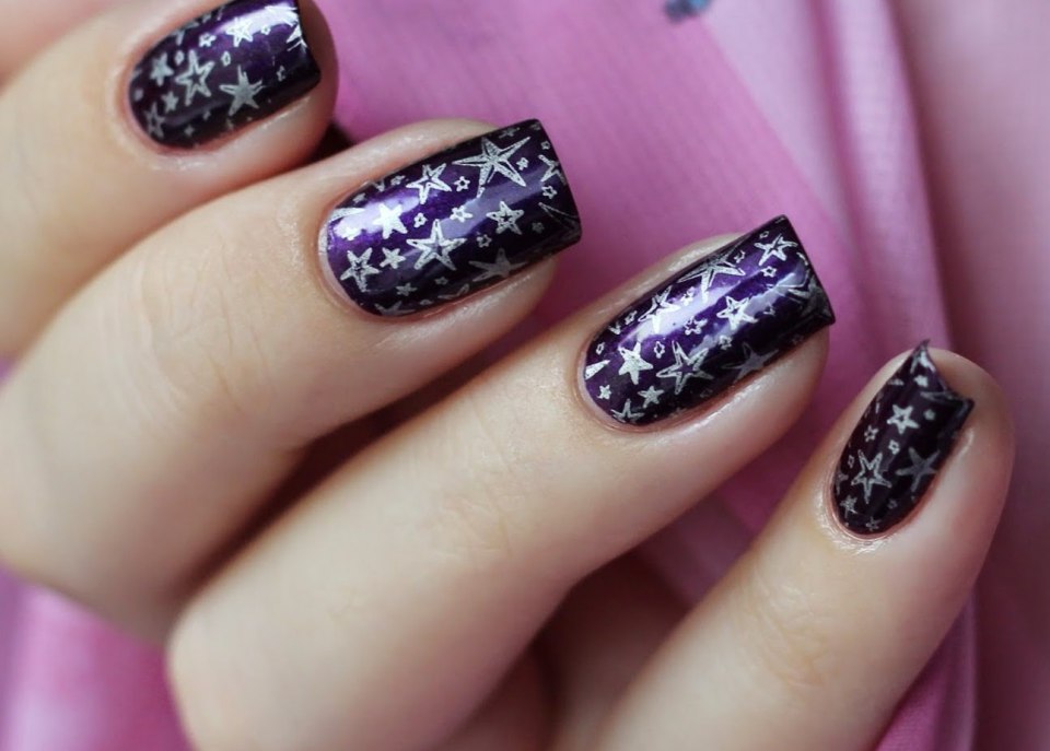 Маникюр со звездами