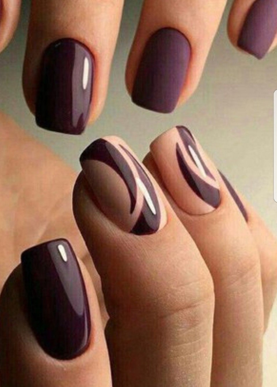 Красивый коричневый маникюр