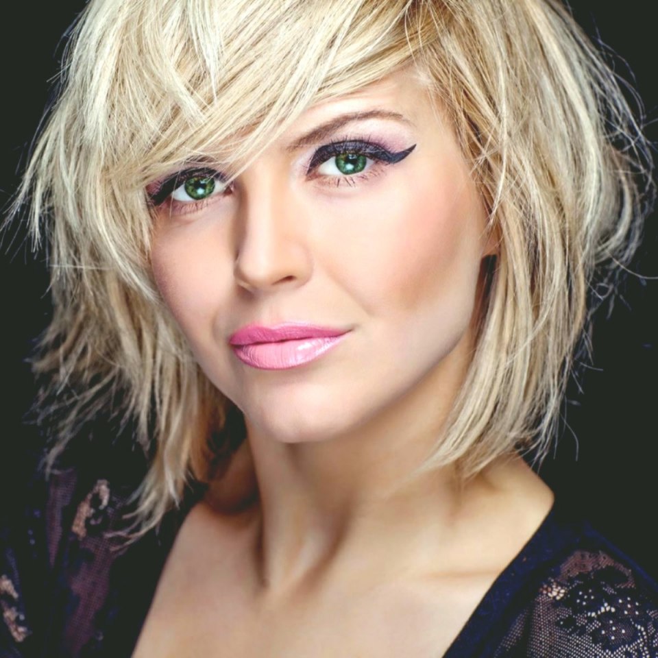 Дианна Агрон челка