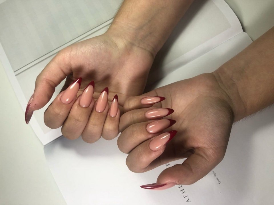 Криворукий маник