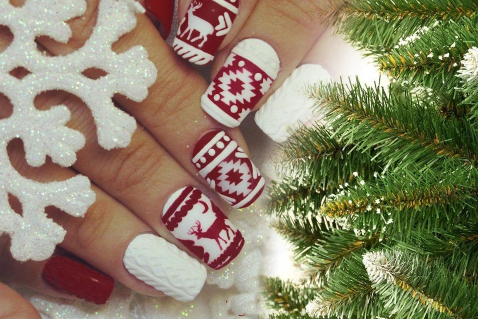 Новогодний дизайн ногтей