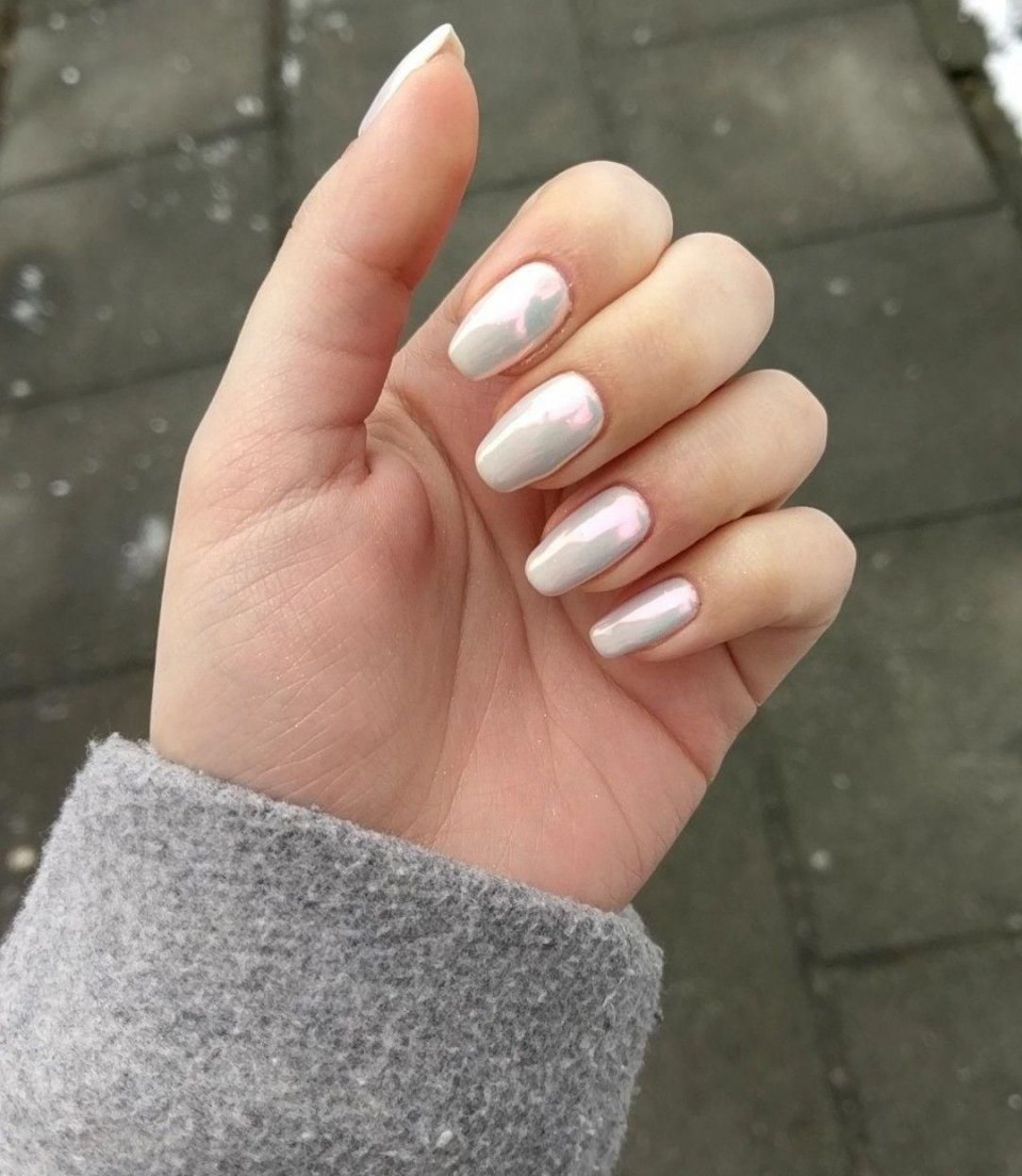 Маникюр визуально удлиняющий ногти