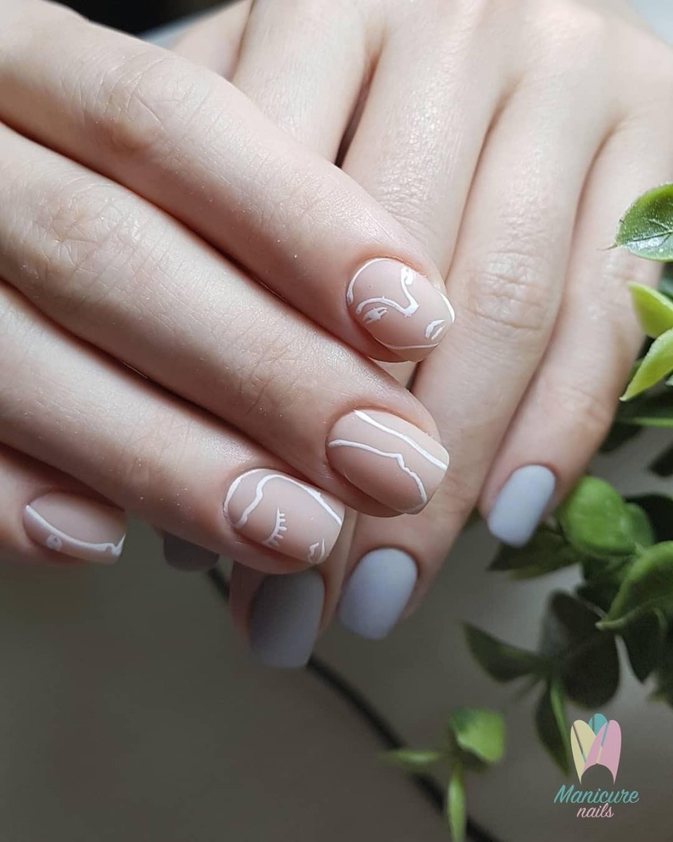 Маникюр в стальны тонах