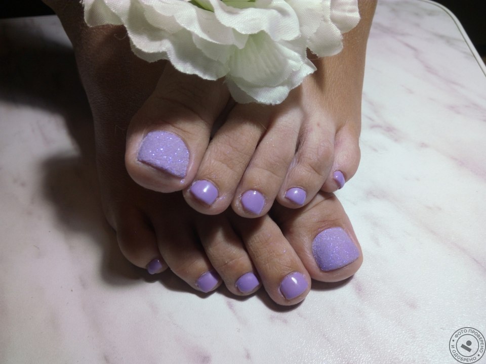 Лавандовый педикюр