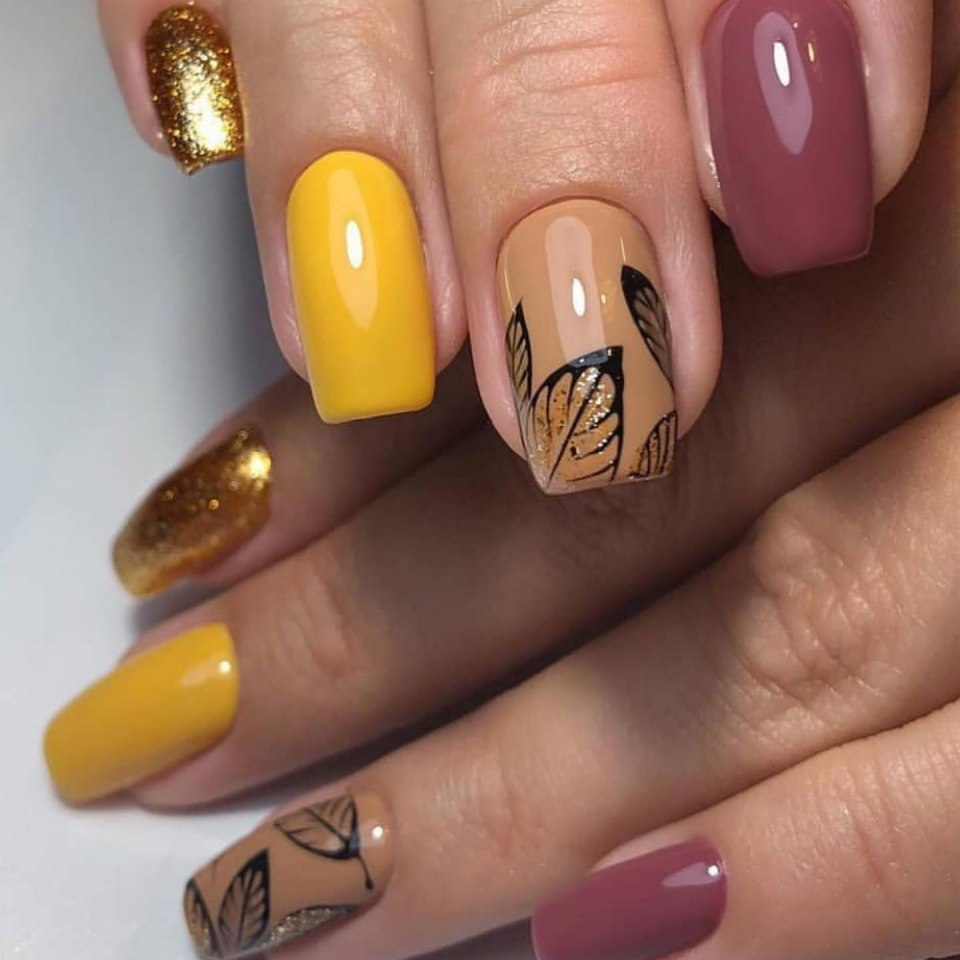 Красивые ногти на осень