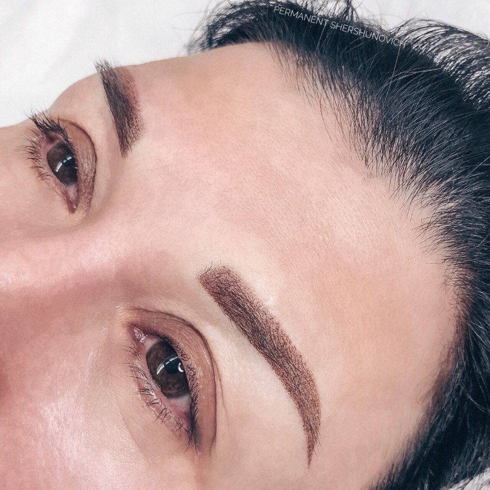Утрово напыление бровей