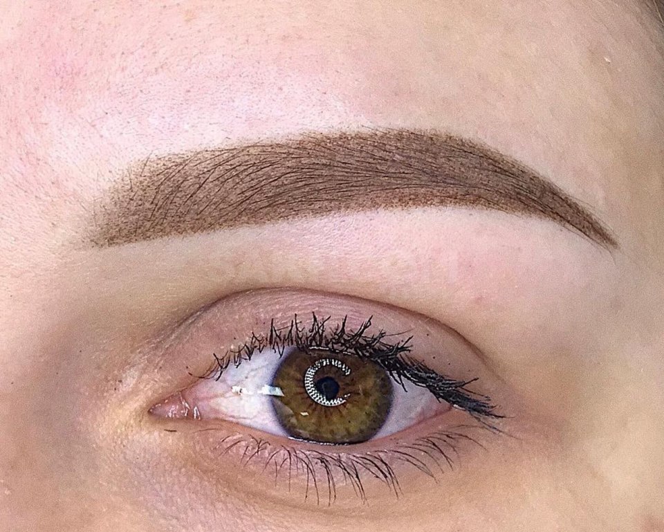 Перманентный макияж татуаж бровей