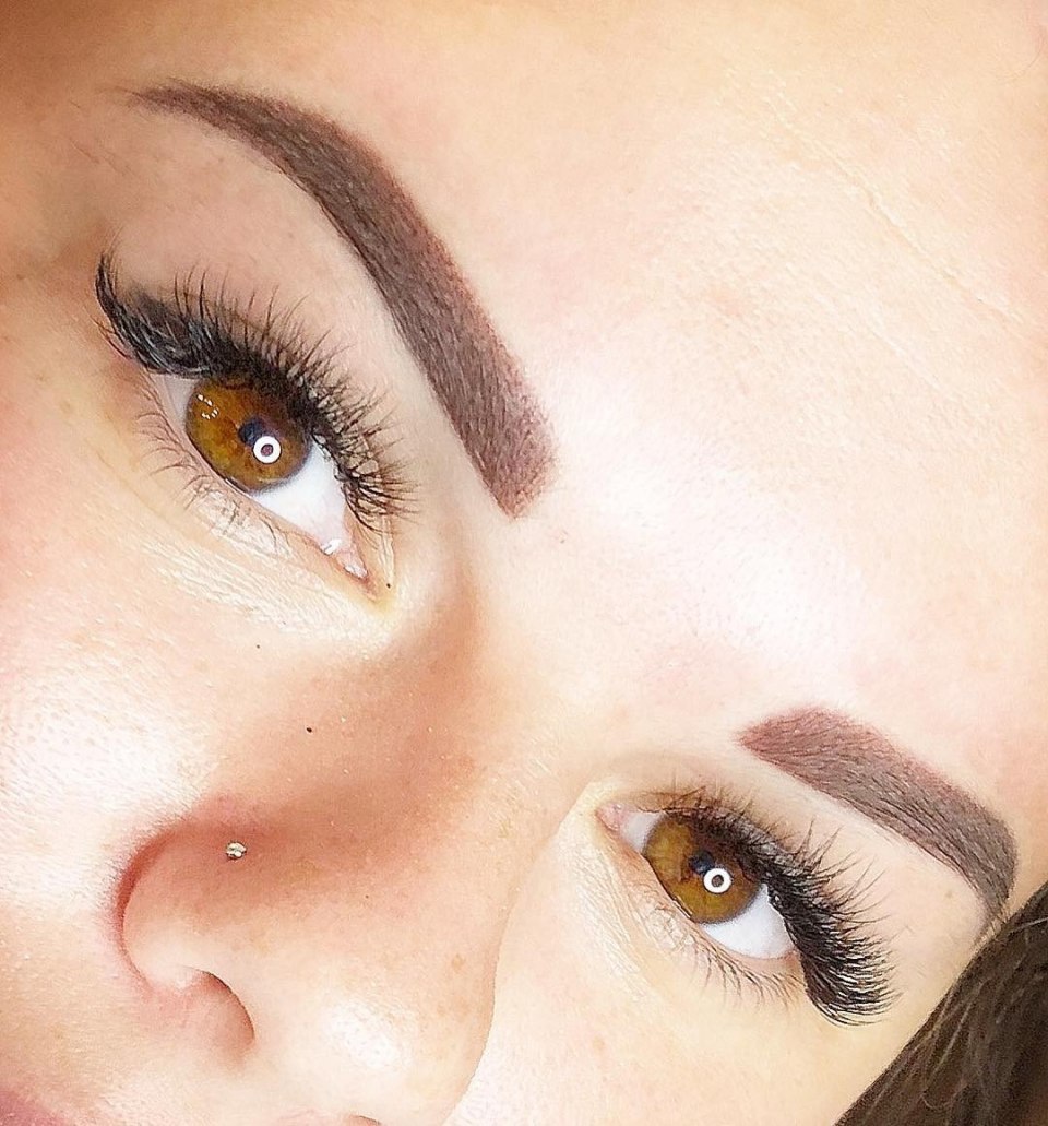 Татуаж бровей пудровая техника