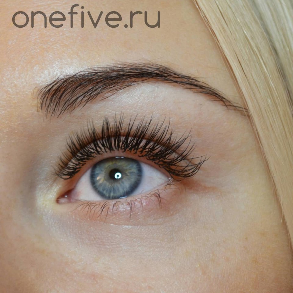 Естественное наращивание ресниц коричневая