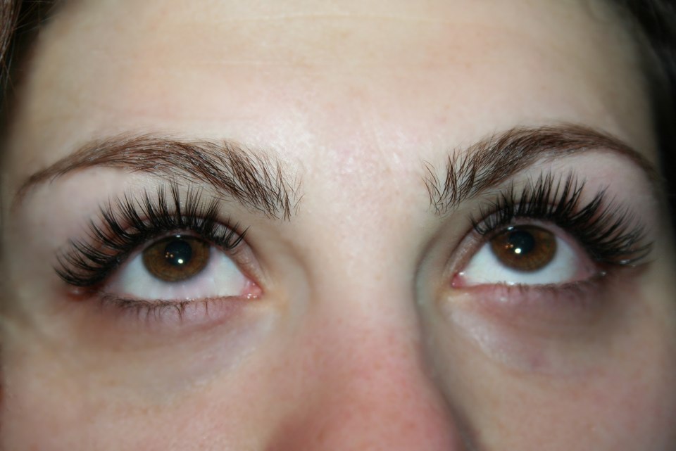 Ресницы 2 д эффект