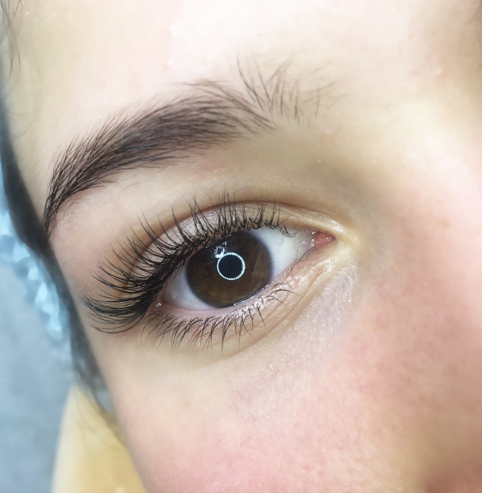 Наращивание ресниц Лисий эффект 1д