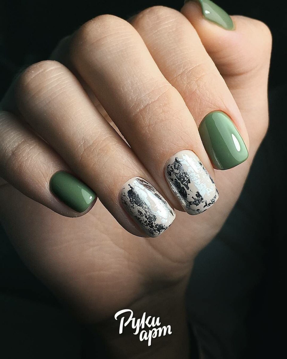 Маникюр фисташкового цвета
